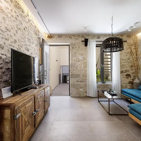 Secret Oasis Ретимно